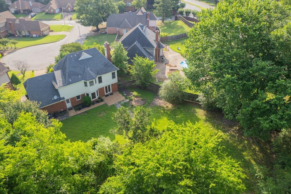 8861 BRIARWOOD CV