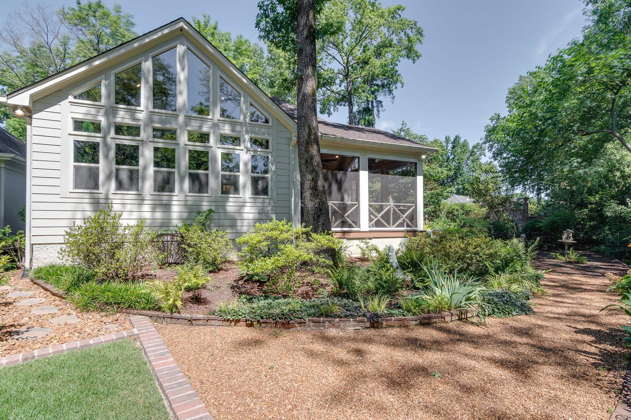 408 RIVER OAKS PL