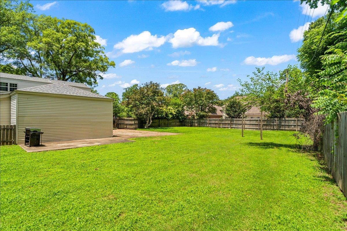 252 BARRY RD