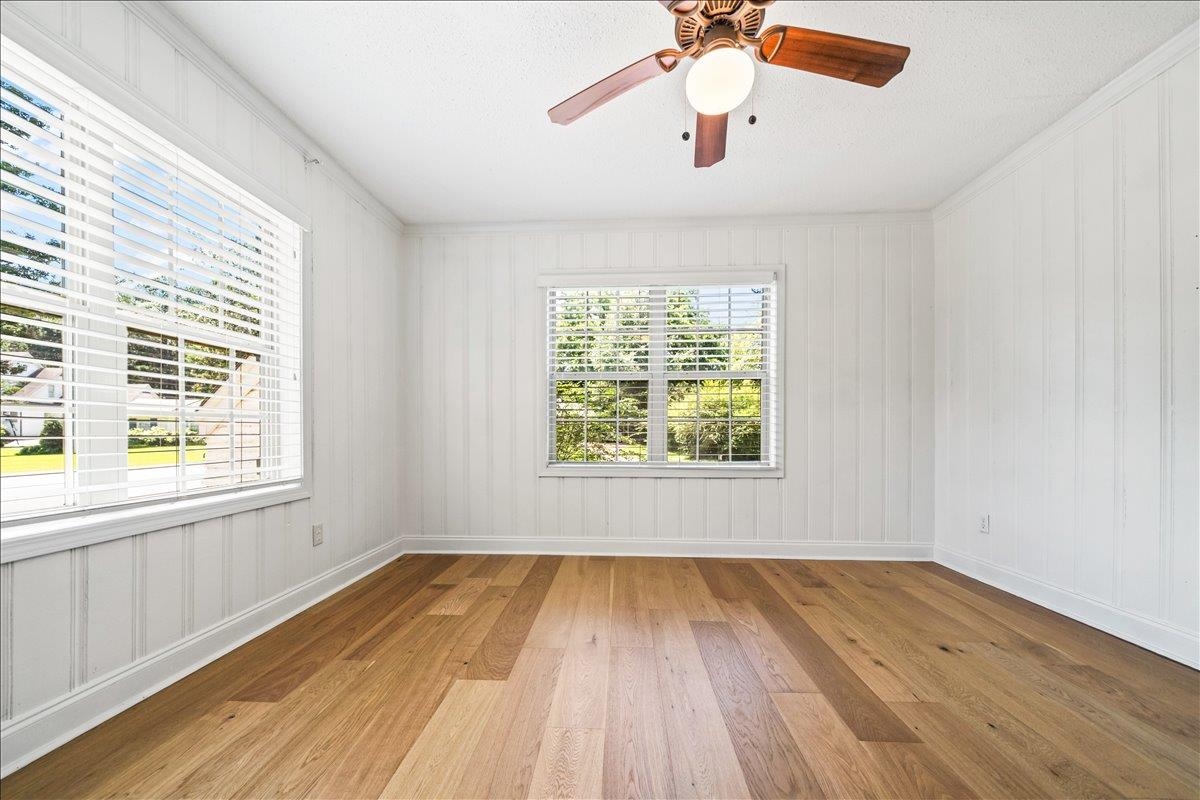 252 BARRY RD