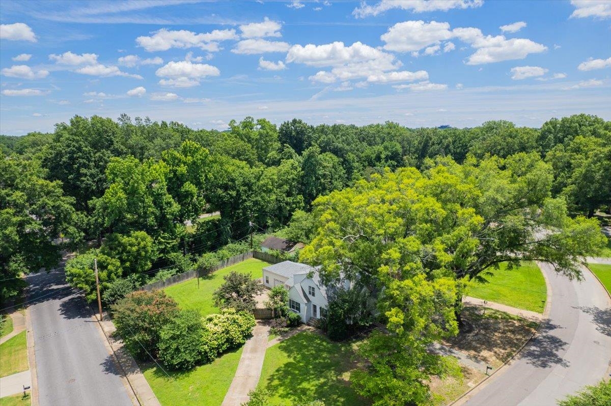 252 BARRY RD