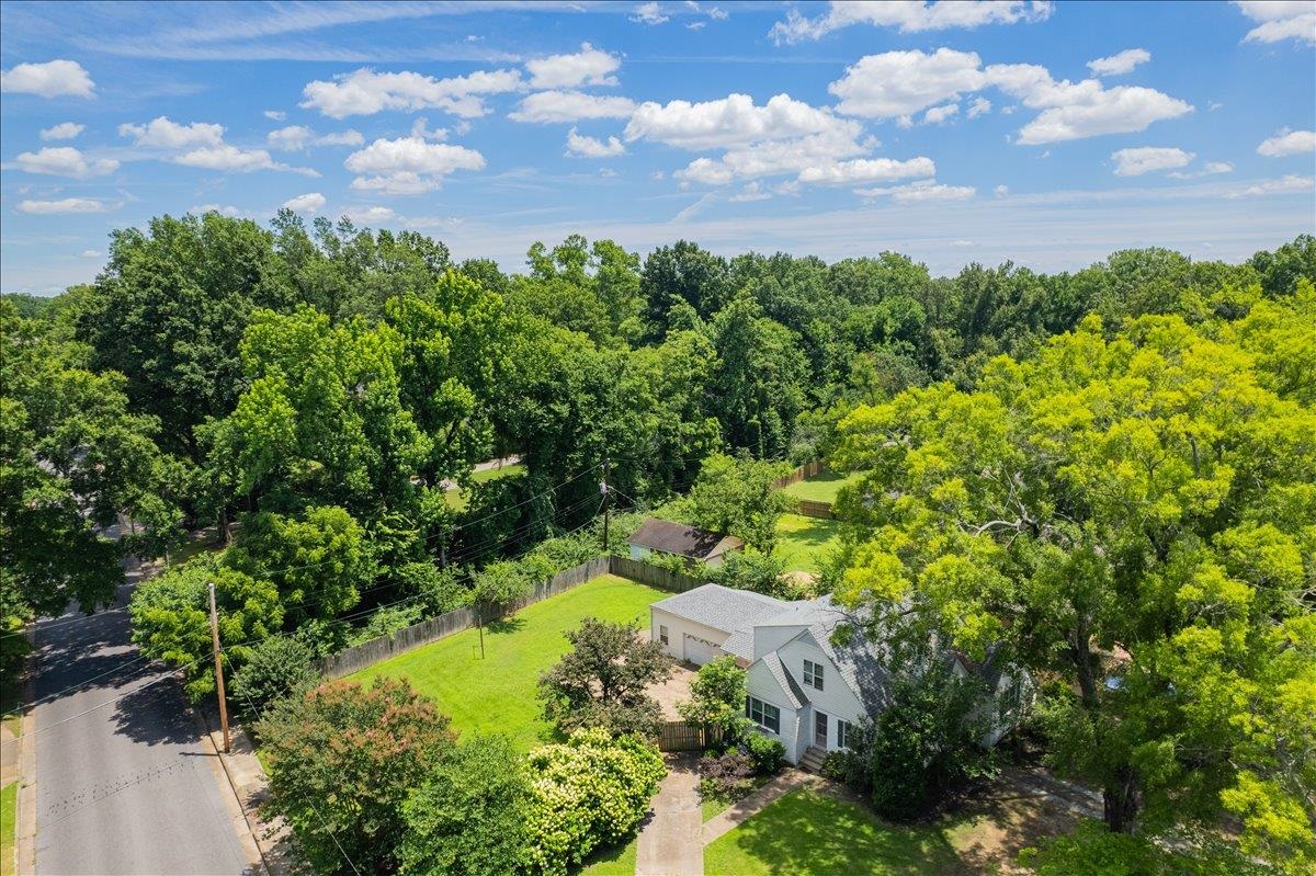 252 BARRY RD