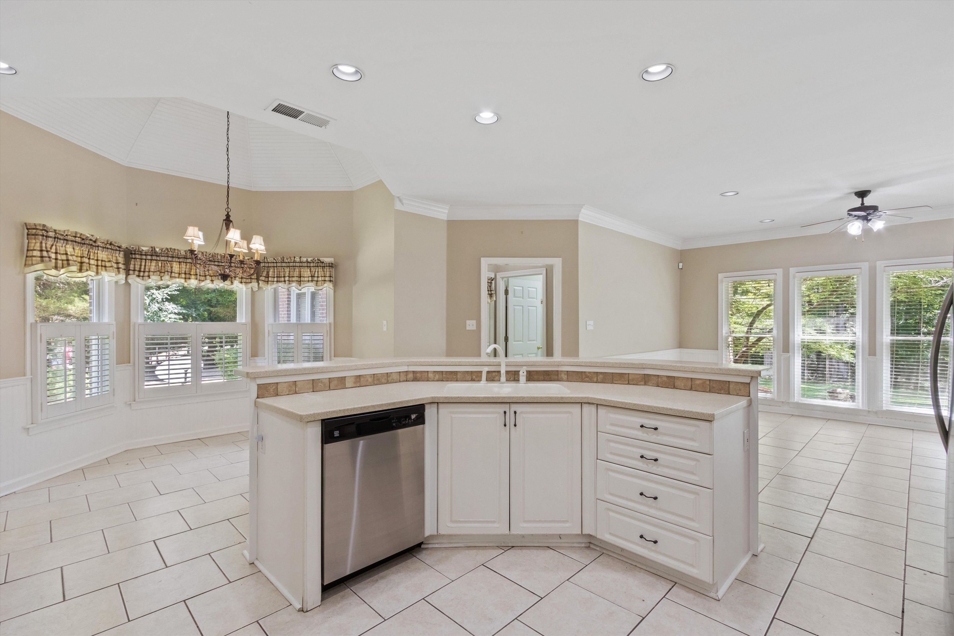 2236 CLARKE LANDING CV N