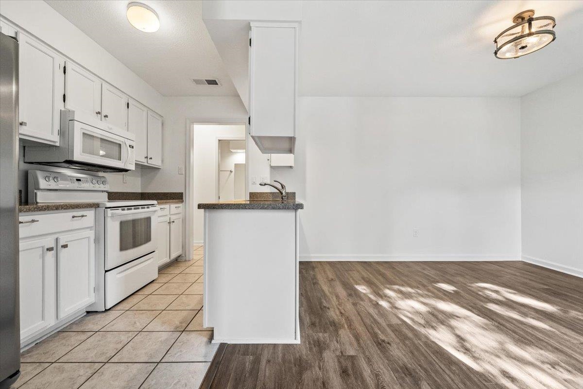 1841 PARK TRAIL DR Unit: 1841