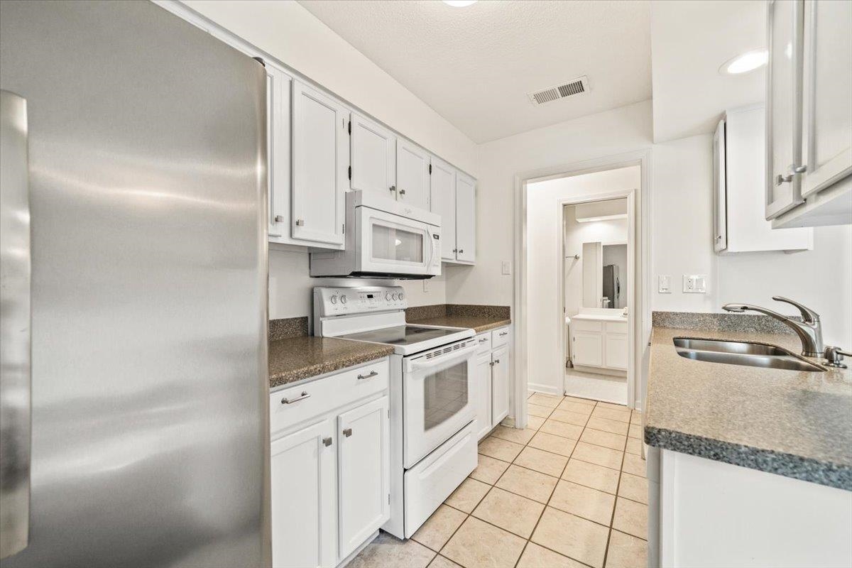 1841 PARK TRAIL DR Unit: 1841