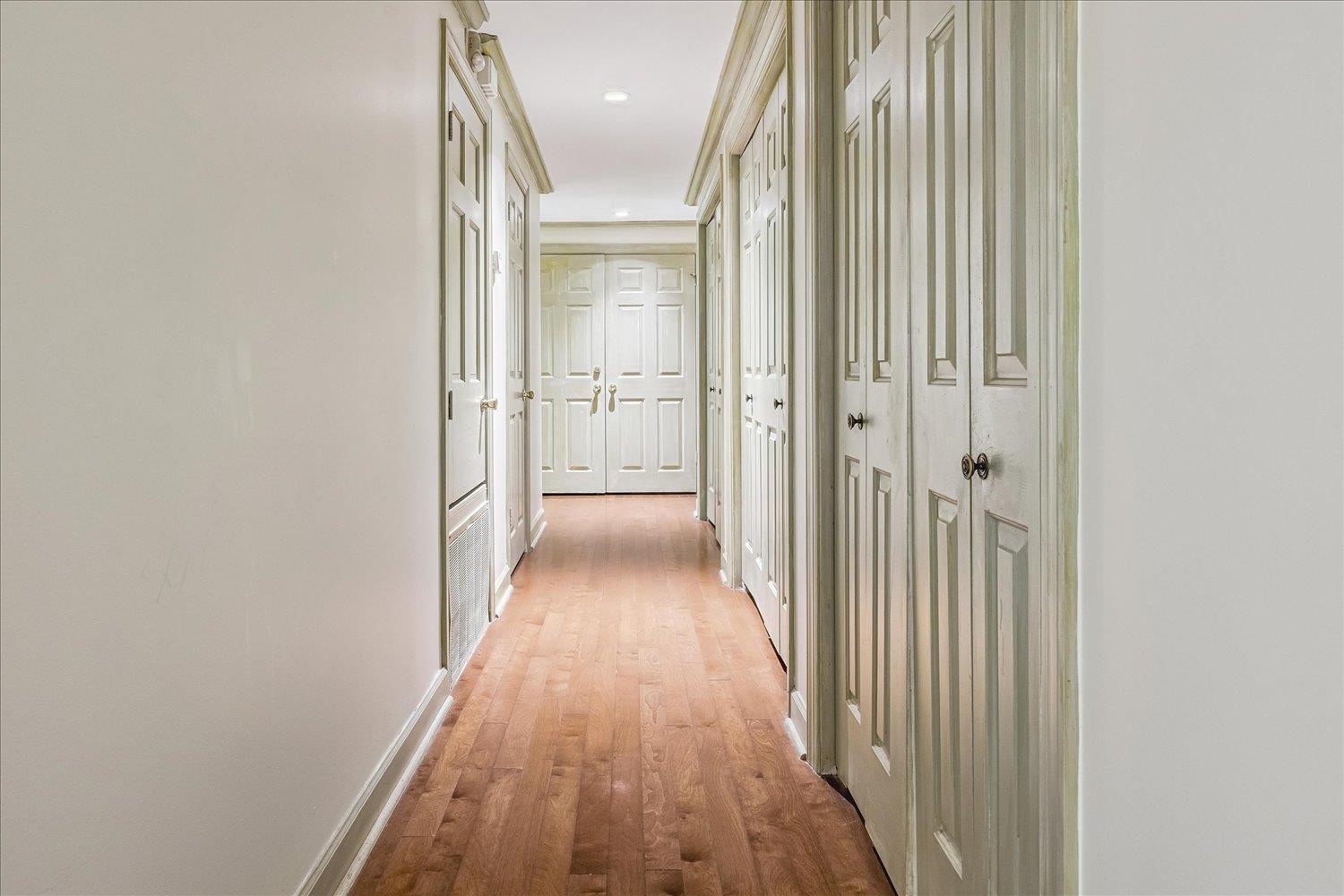 585 S GREER ST Unit: 302