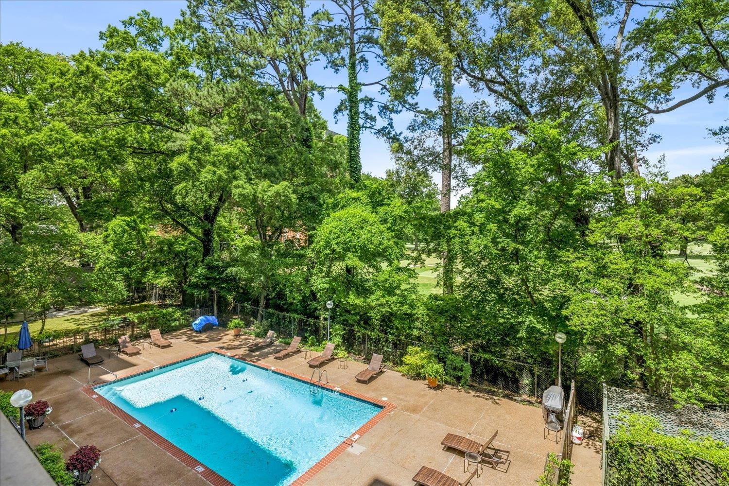 585 S GREER ST Unit: 302