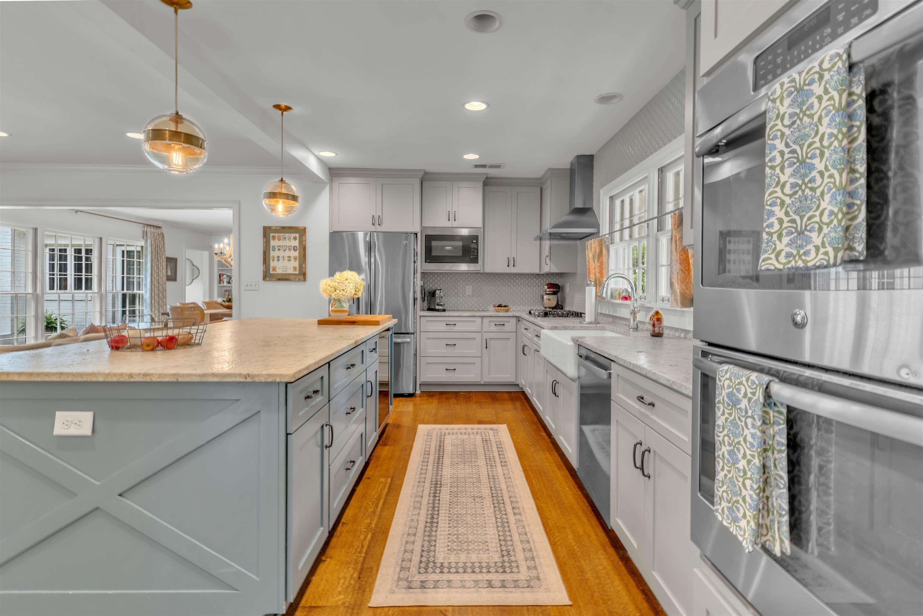 264 GARDENIA DR