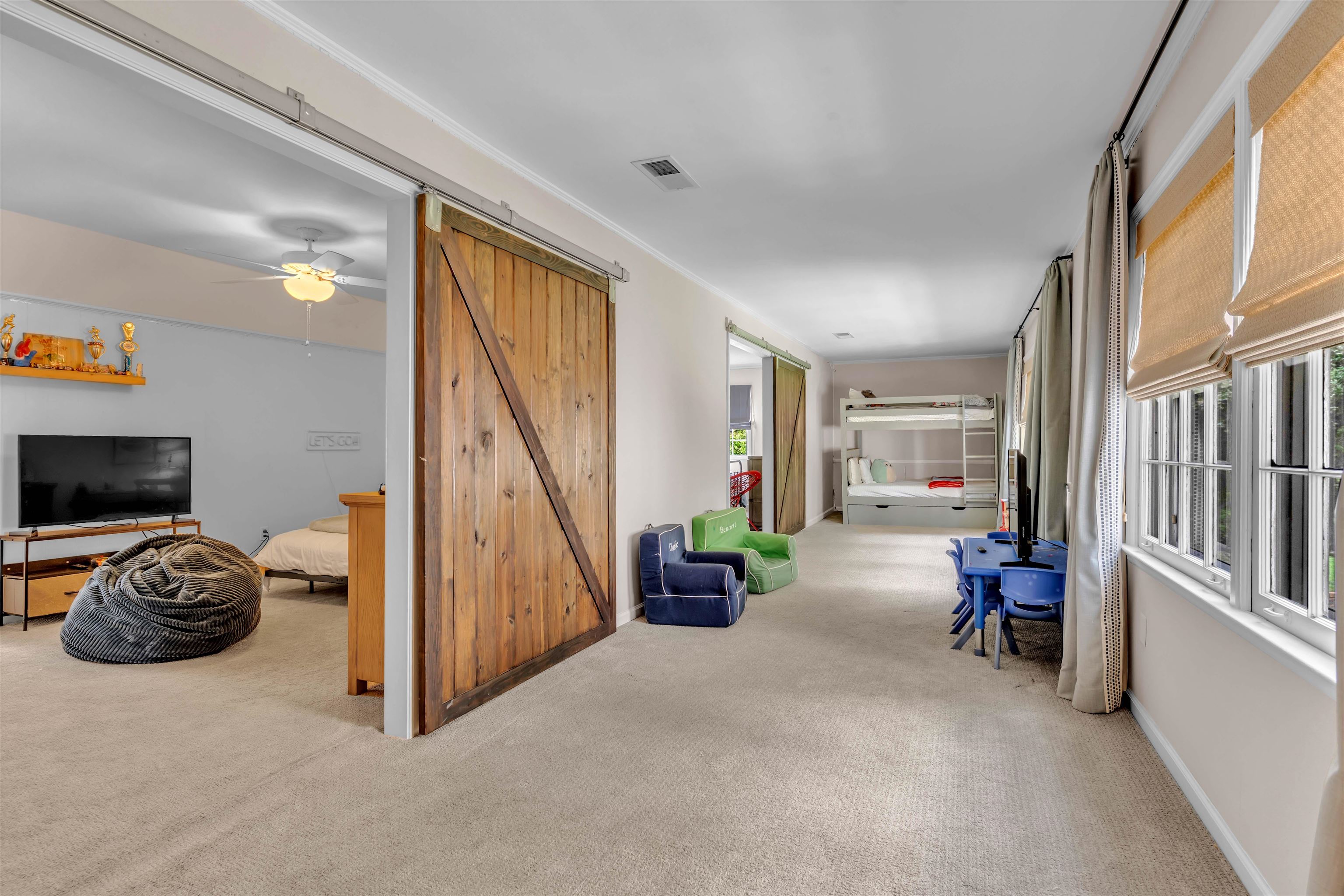 264 GARDENIA DR