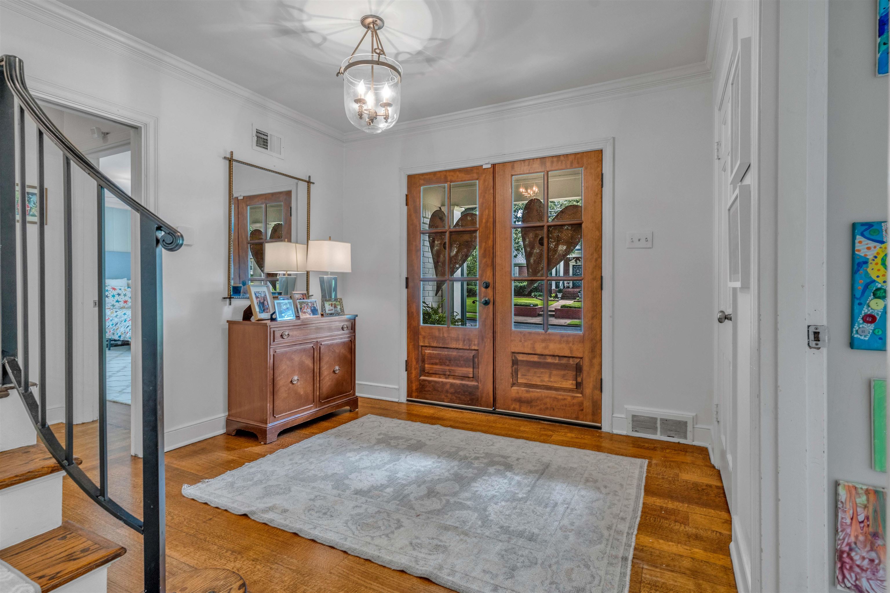 264 GARDENIA DR