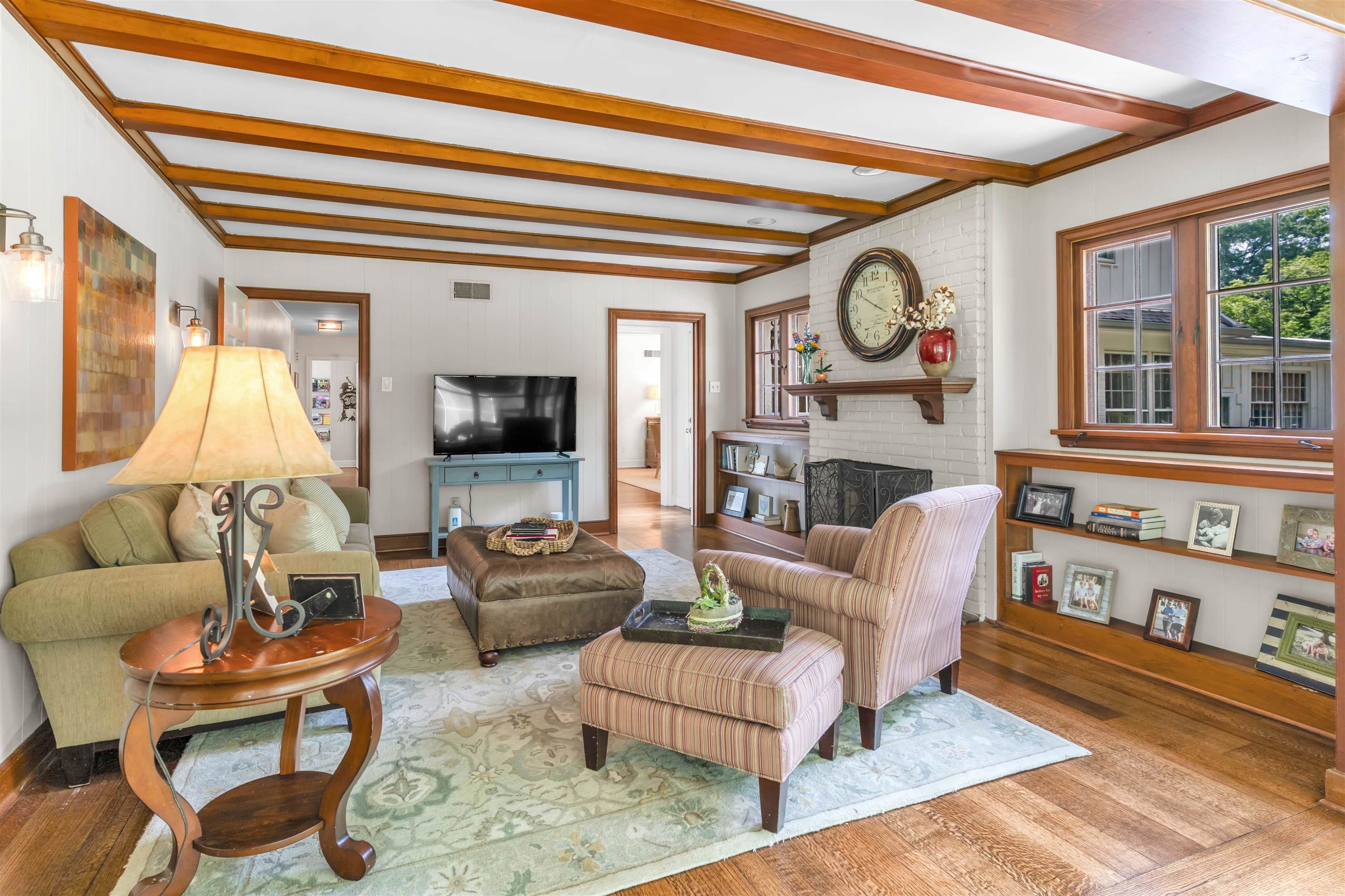 264 GARDENIA DR