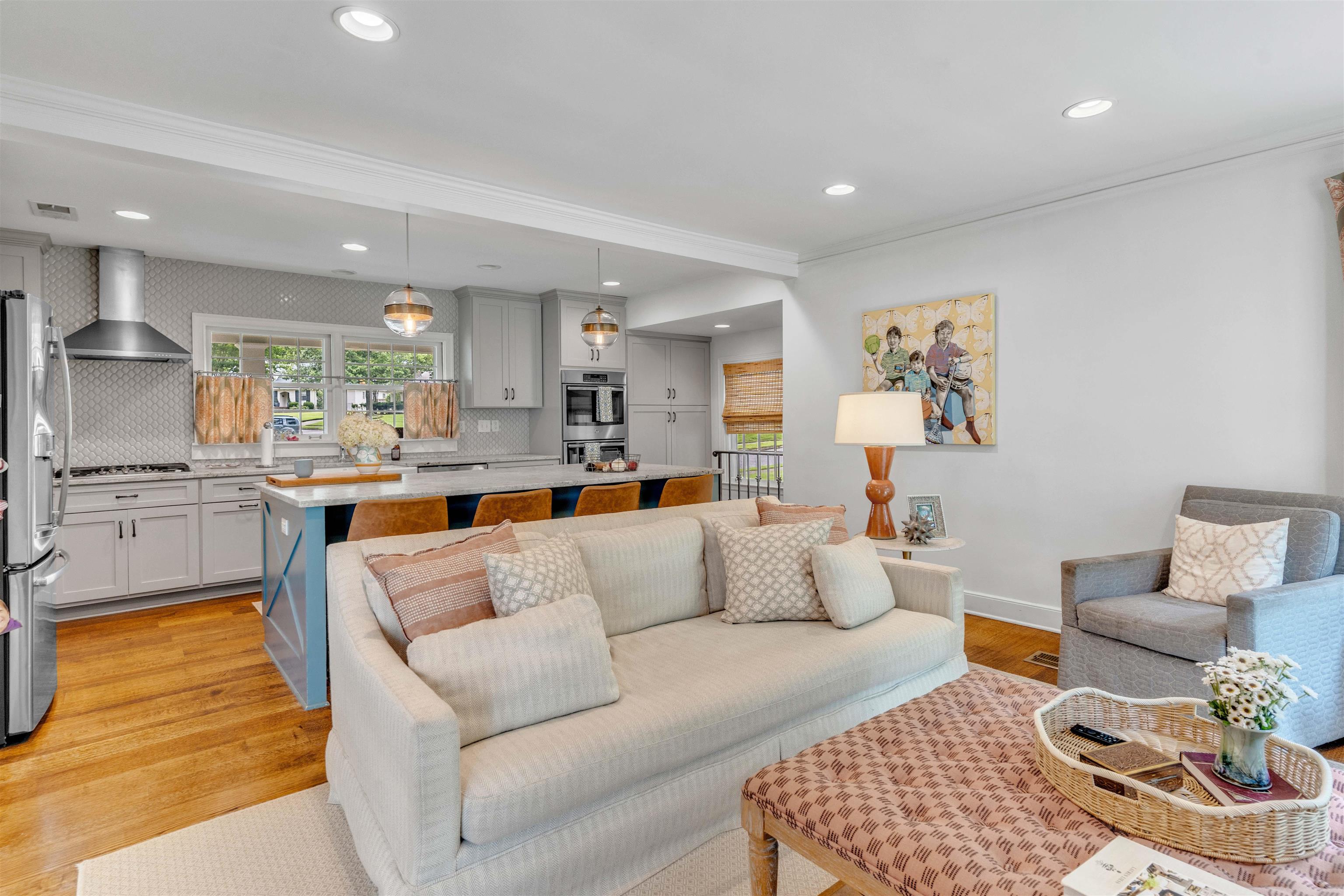 264 GARDENIA DR
