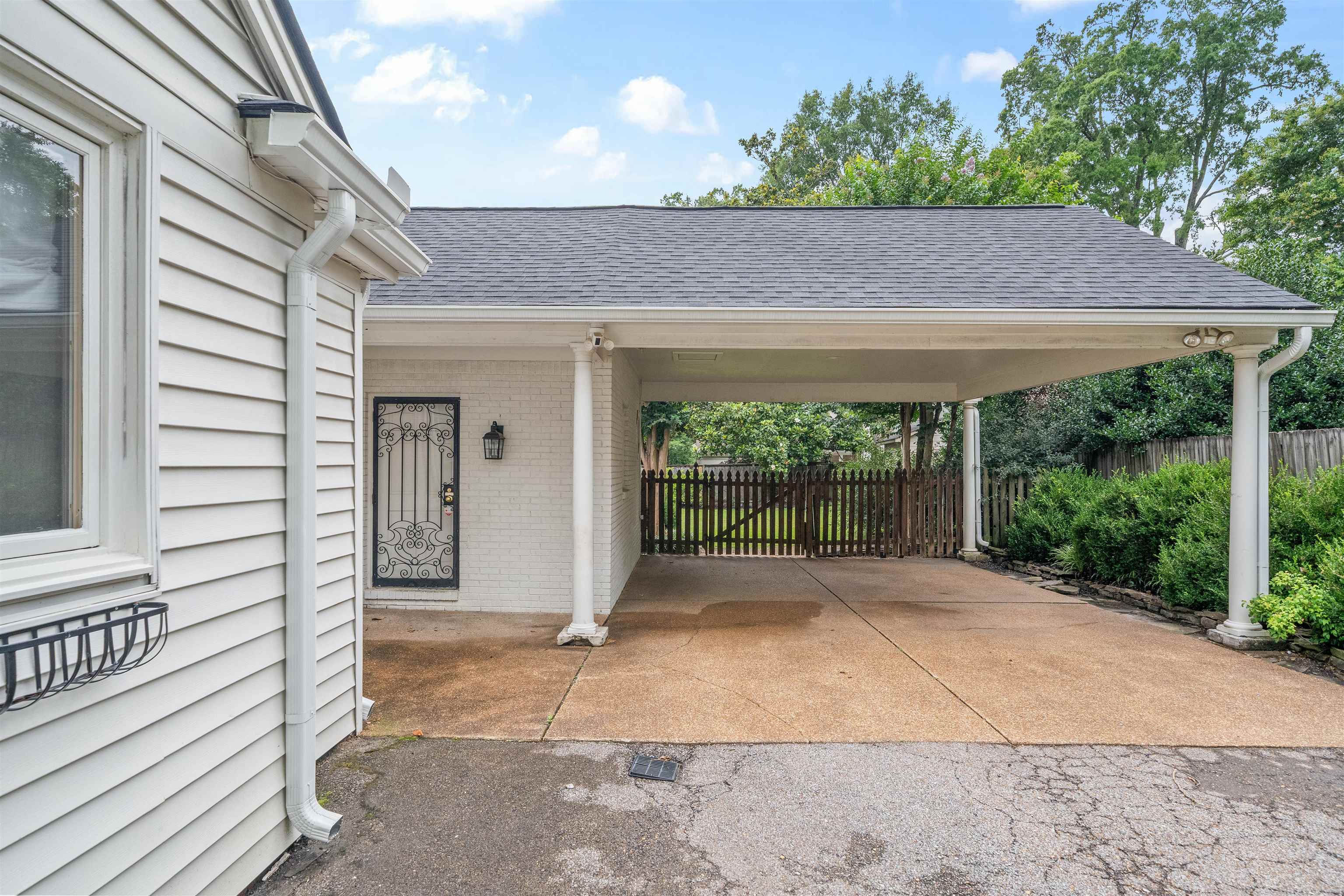 399 GREENFIELD RD