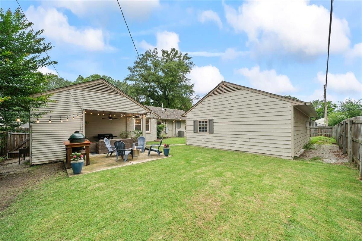 1406 VERA CRUZ ST