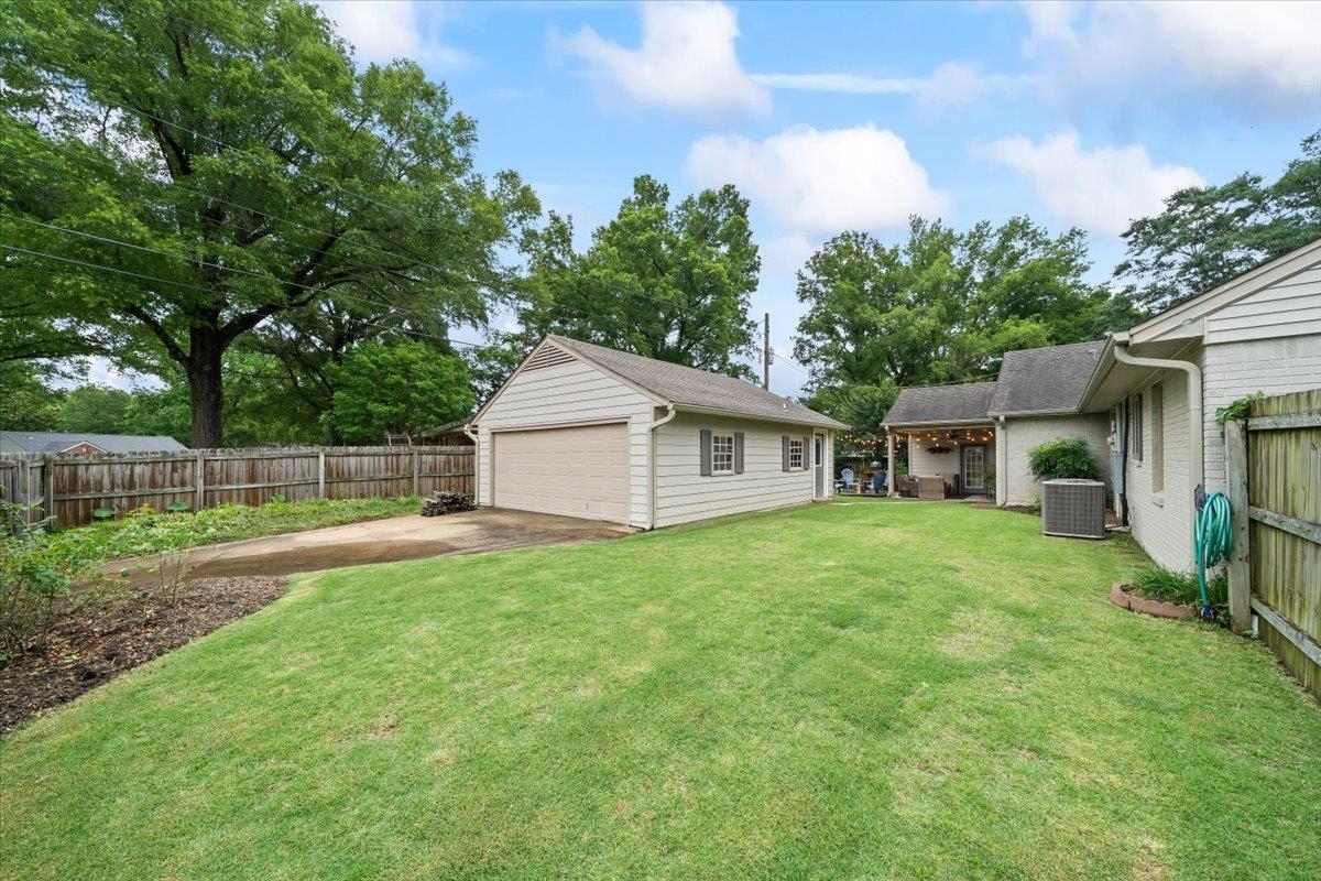 1406 VERA CRUZ ST