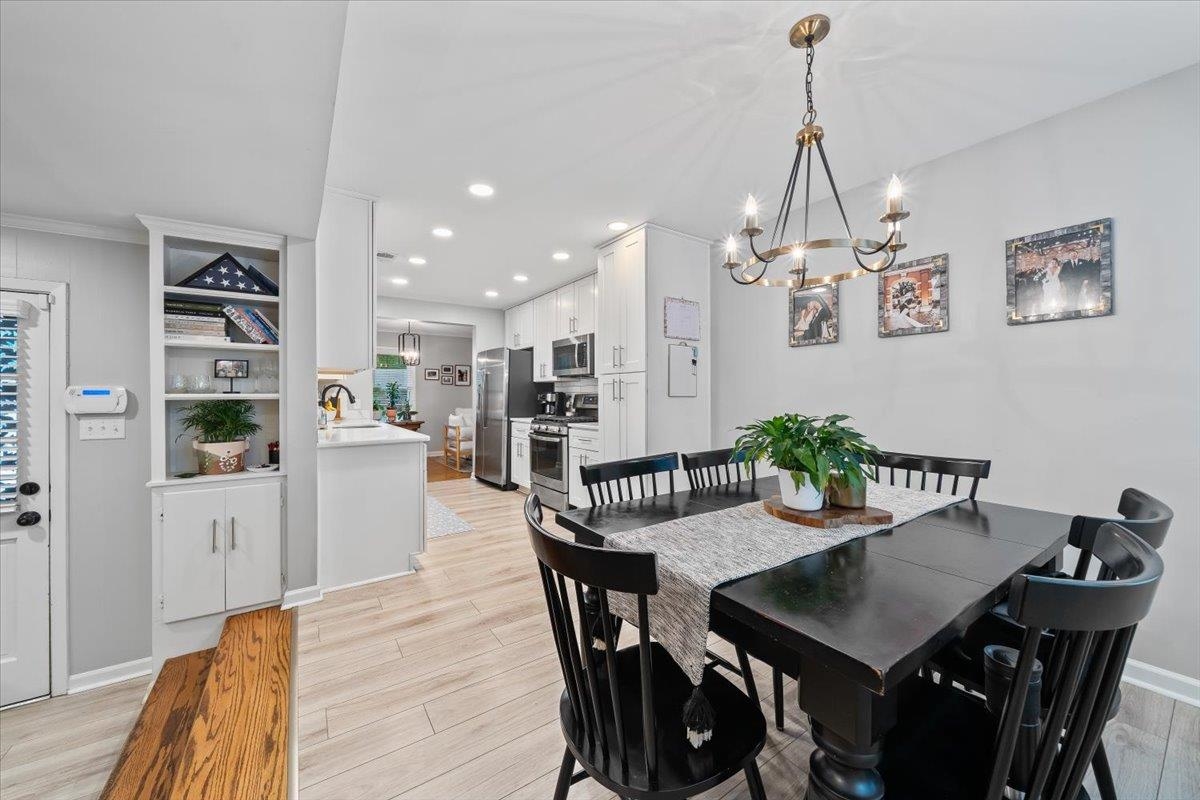1406 VERA CRUZ ST