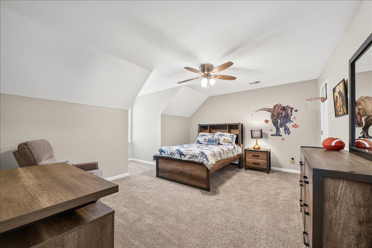 958 VIVIAN LEIGH LN
