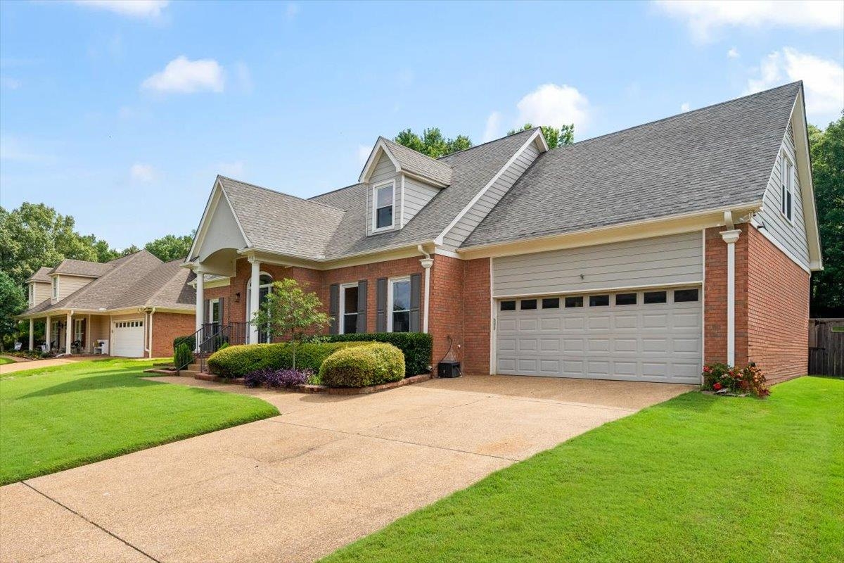 958 VIVIAN LEIGH LN