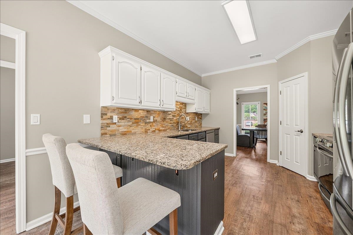 958 VIVIAN LEIGH LN