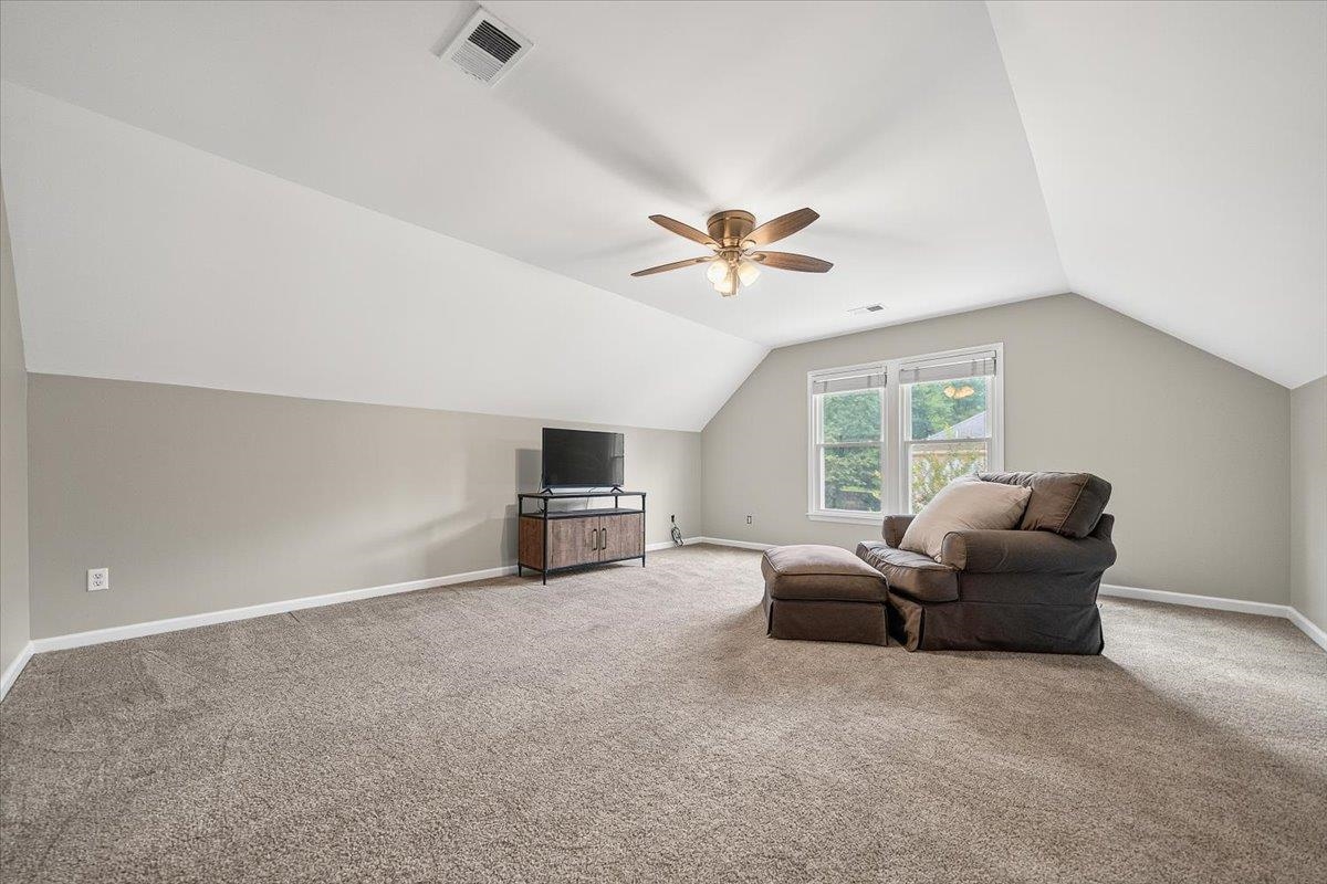 958 VIVIAN LEIGH LN