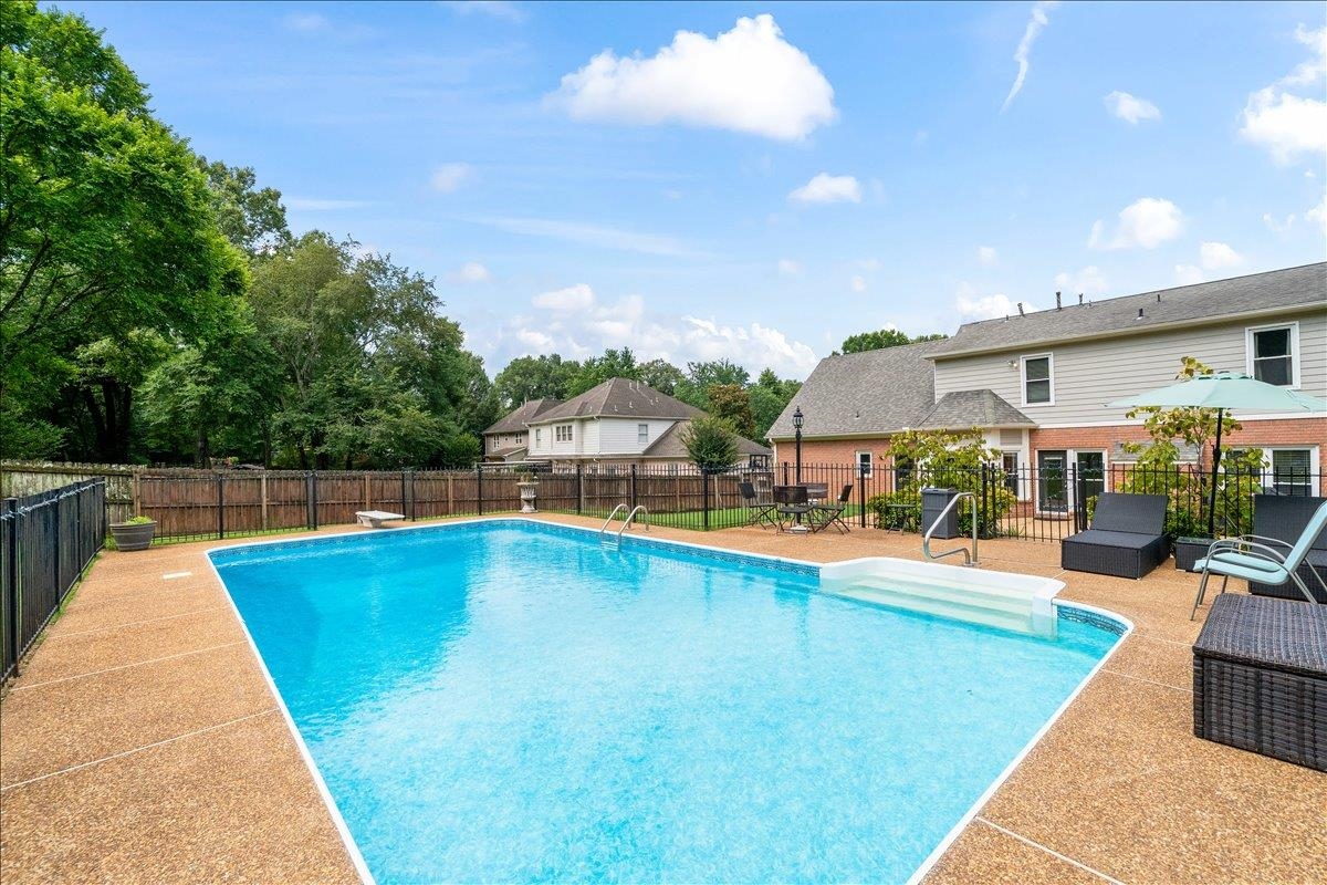 958 VIVIAN LEIGH LN
