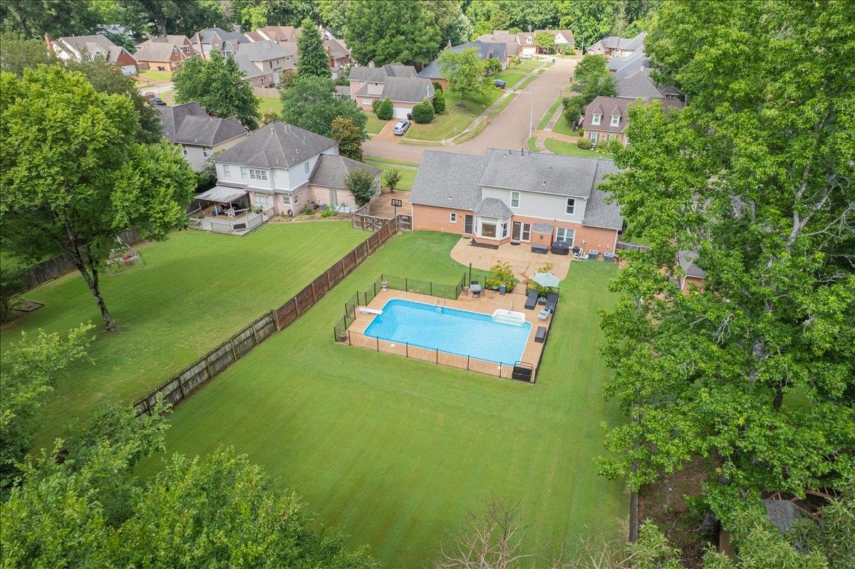 958 VIVIAN LEIGH LN