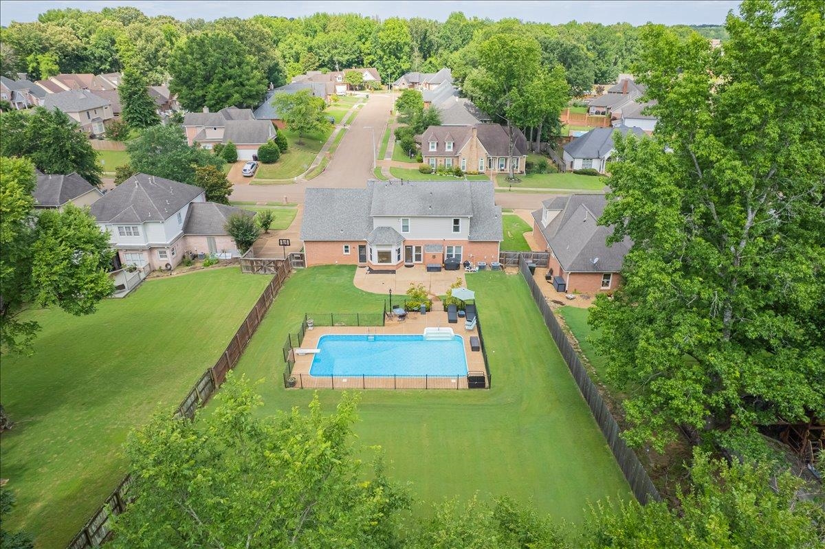 958 VIVIAN LEIGH LN