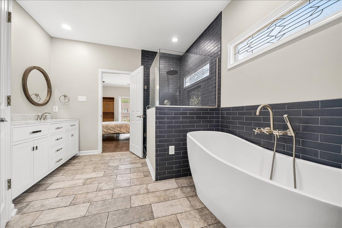 958 VIVIAN LEIGH LN