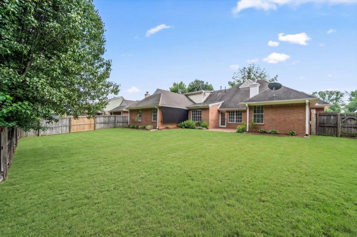 146 N SWEET RAIN DR