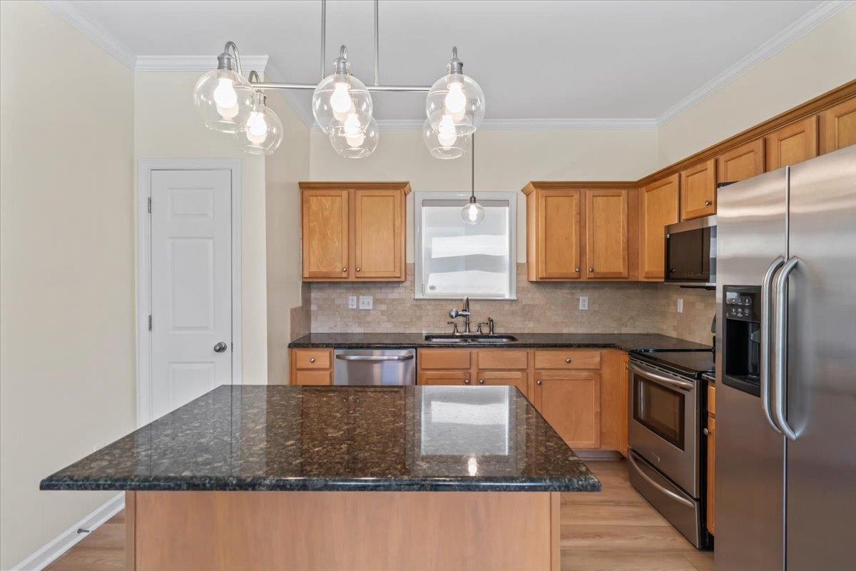 258 FLEETS ISLAND DR