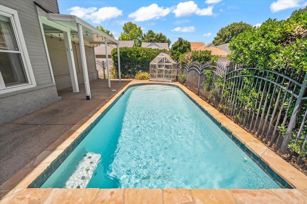 258 FLEETS ISLAND DR