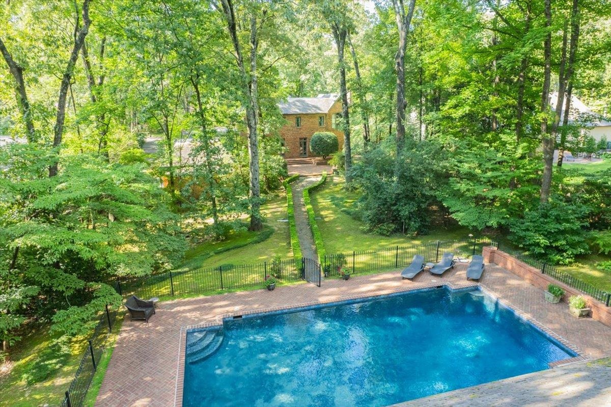 6487 MAY CREEK CV