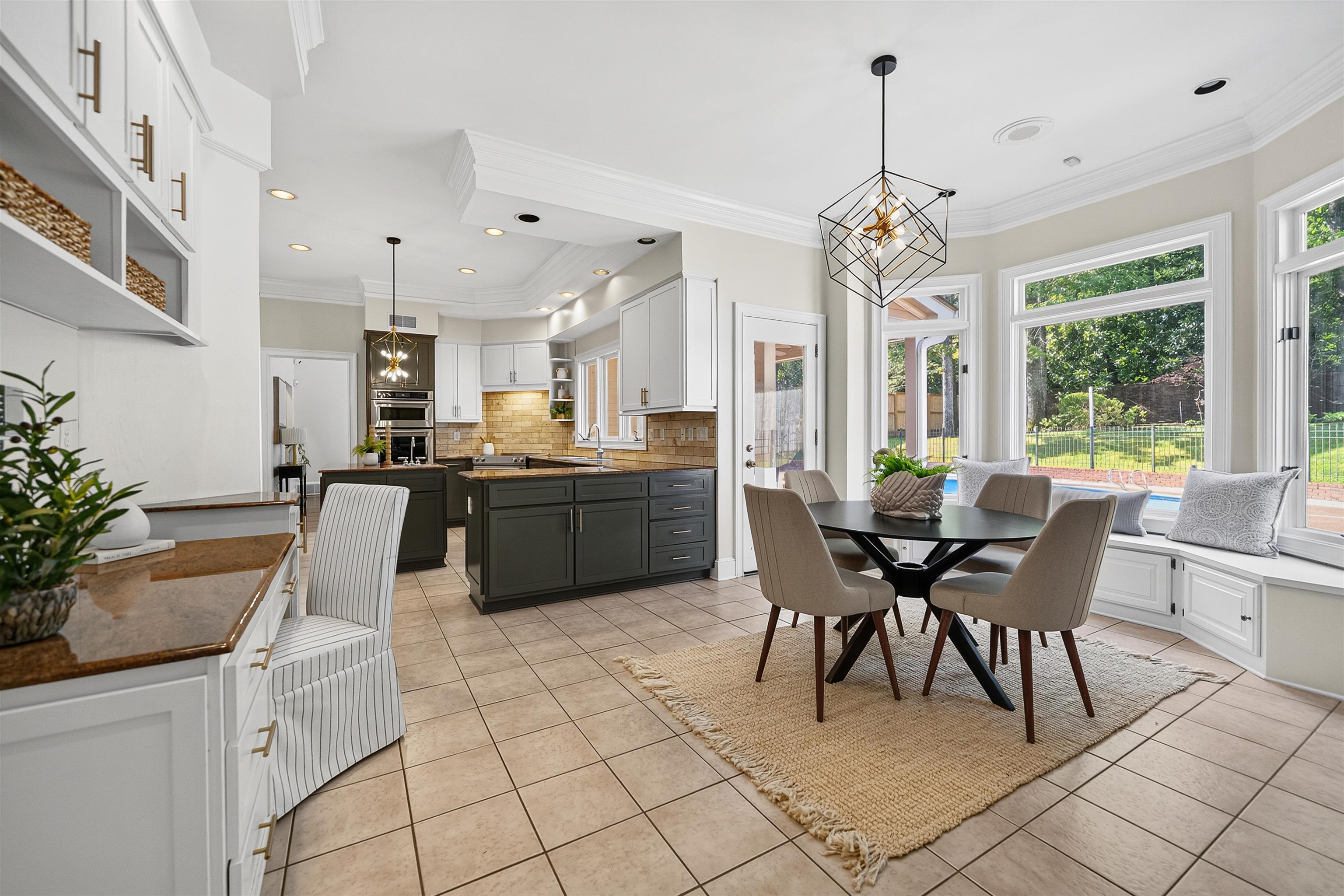 6571 OAK ESTATES DR