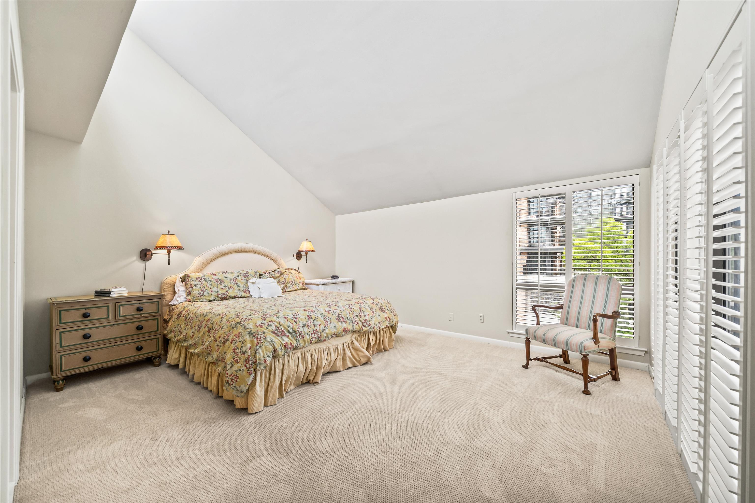343 RIVERBLUFF PL Unit: 3