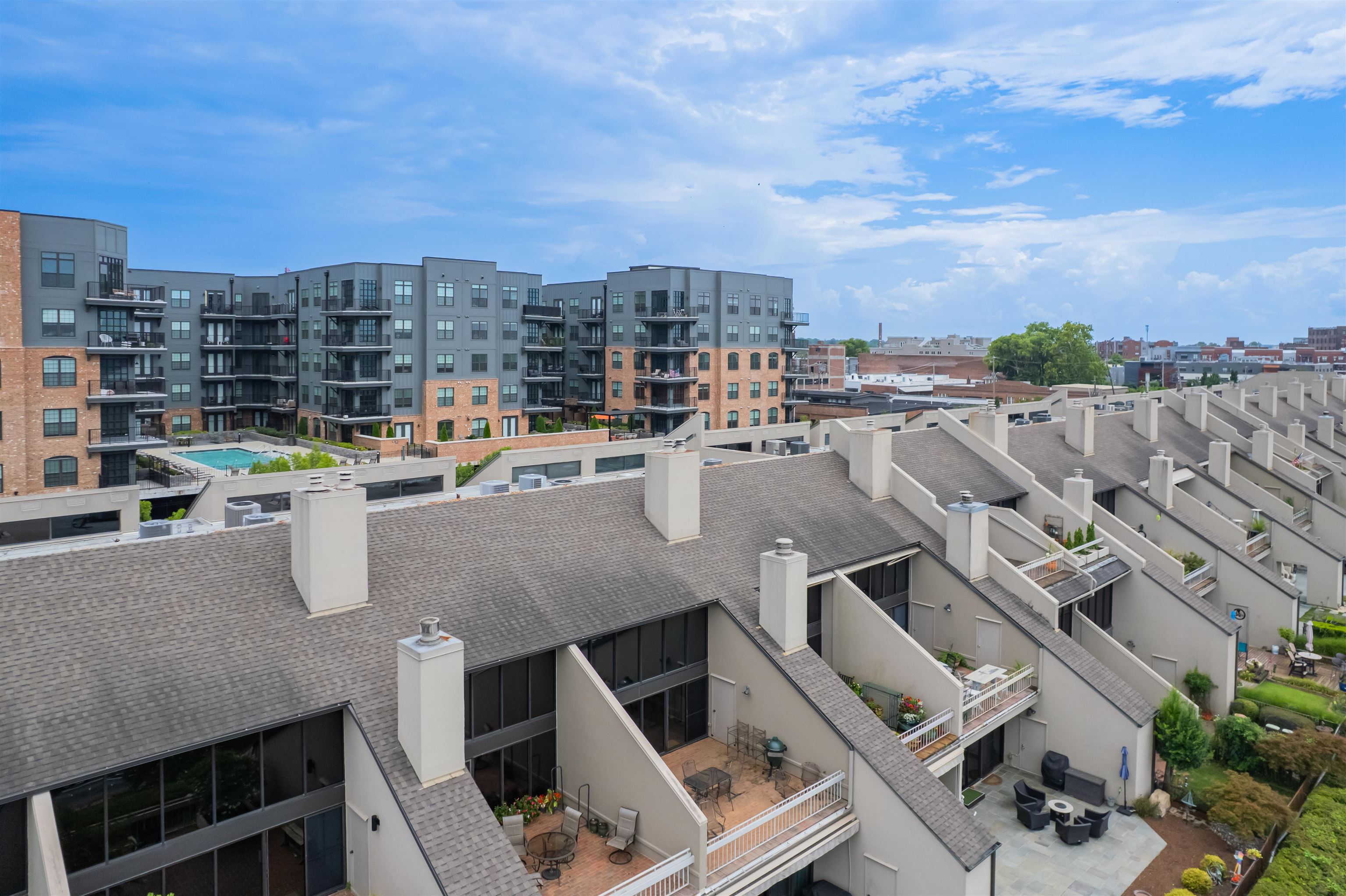 343 RIVERBLUFF PL Unit: 3