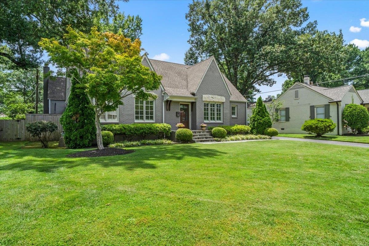 3835 S MONTCLAIR DR
