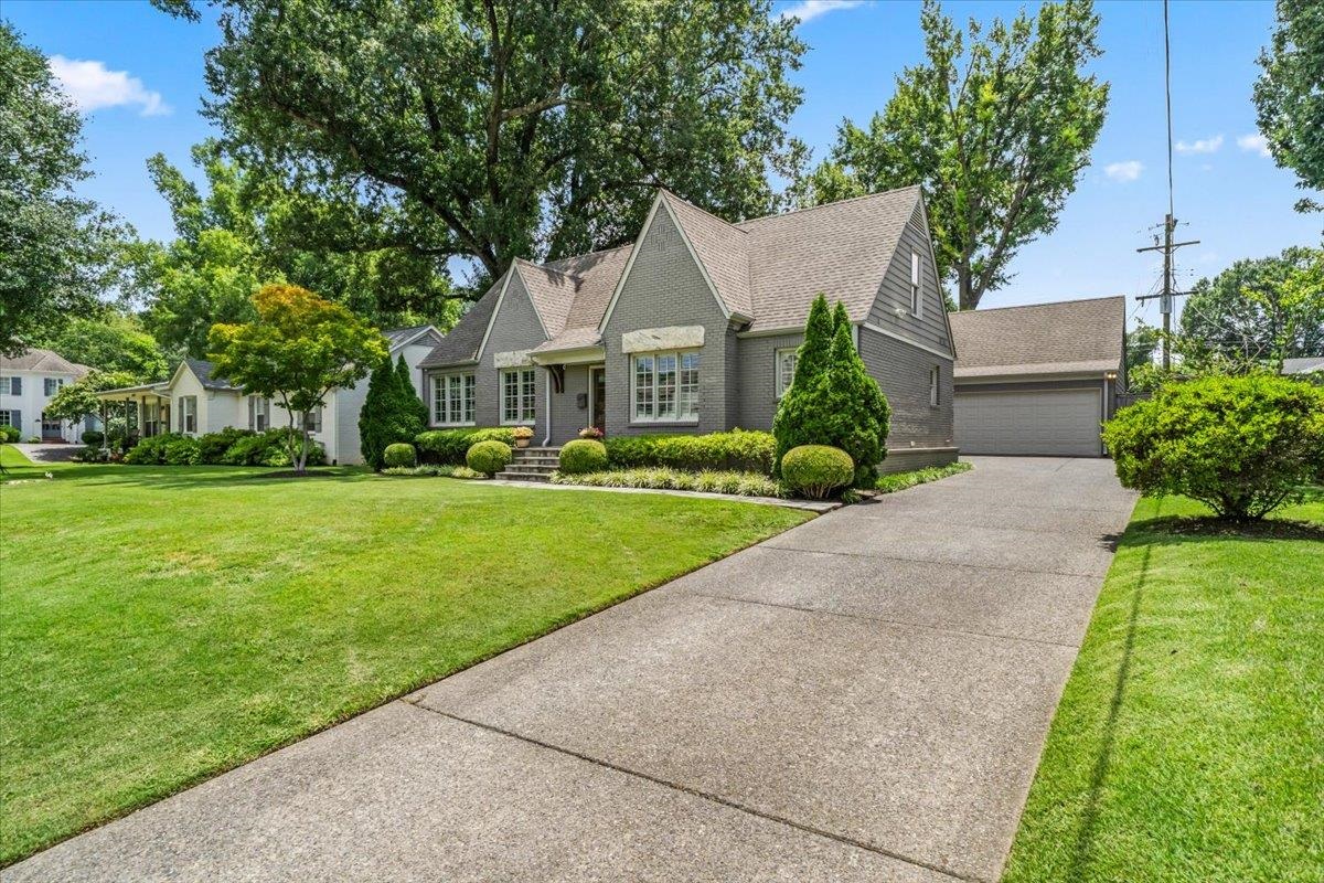 3835 S MONTCLAIR DR