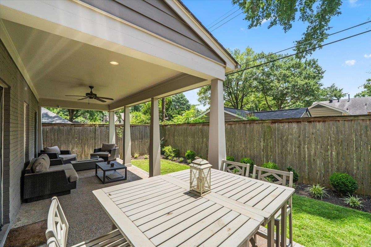 3835 S MONTCLAIR DR