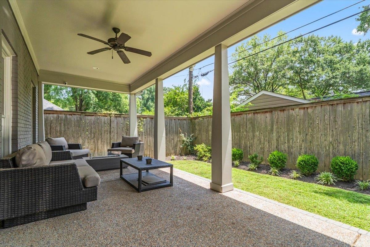 3835 S MONTCLAIR DR
