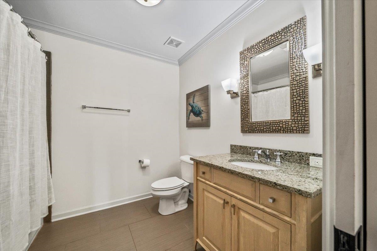 3835 S MONTCLAIR DR