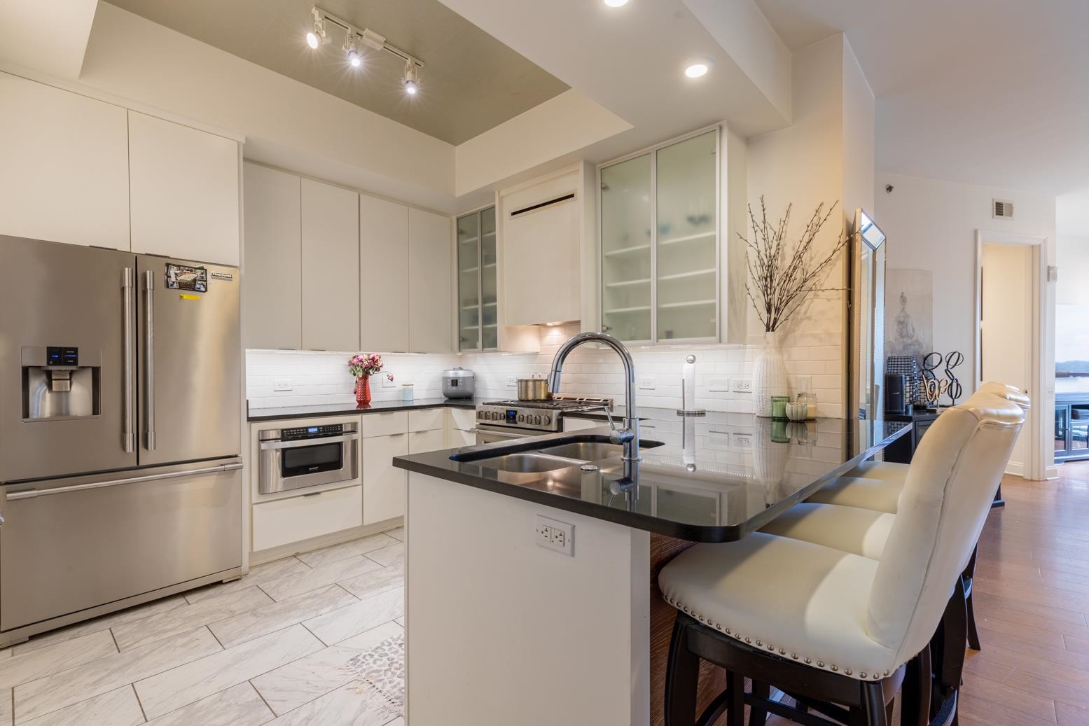 717 RIVERSIDE DR Unit: 1407