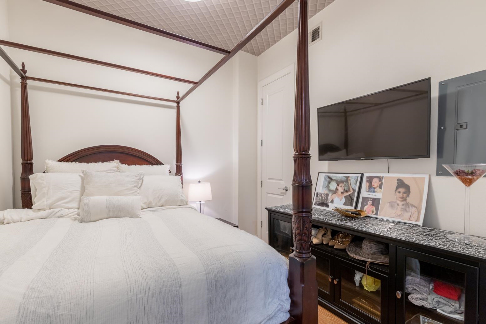 717 RIVERSIDE DR Unit: 1407