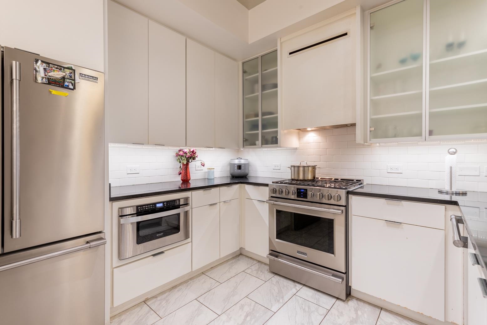 717 RIVERSIDE DR Unit: 1407