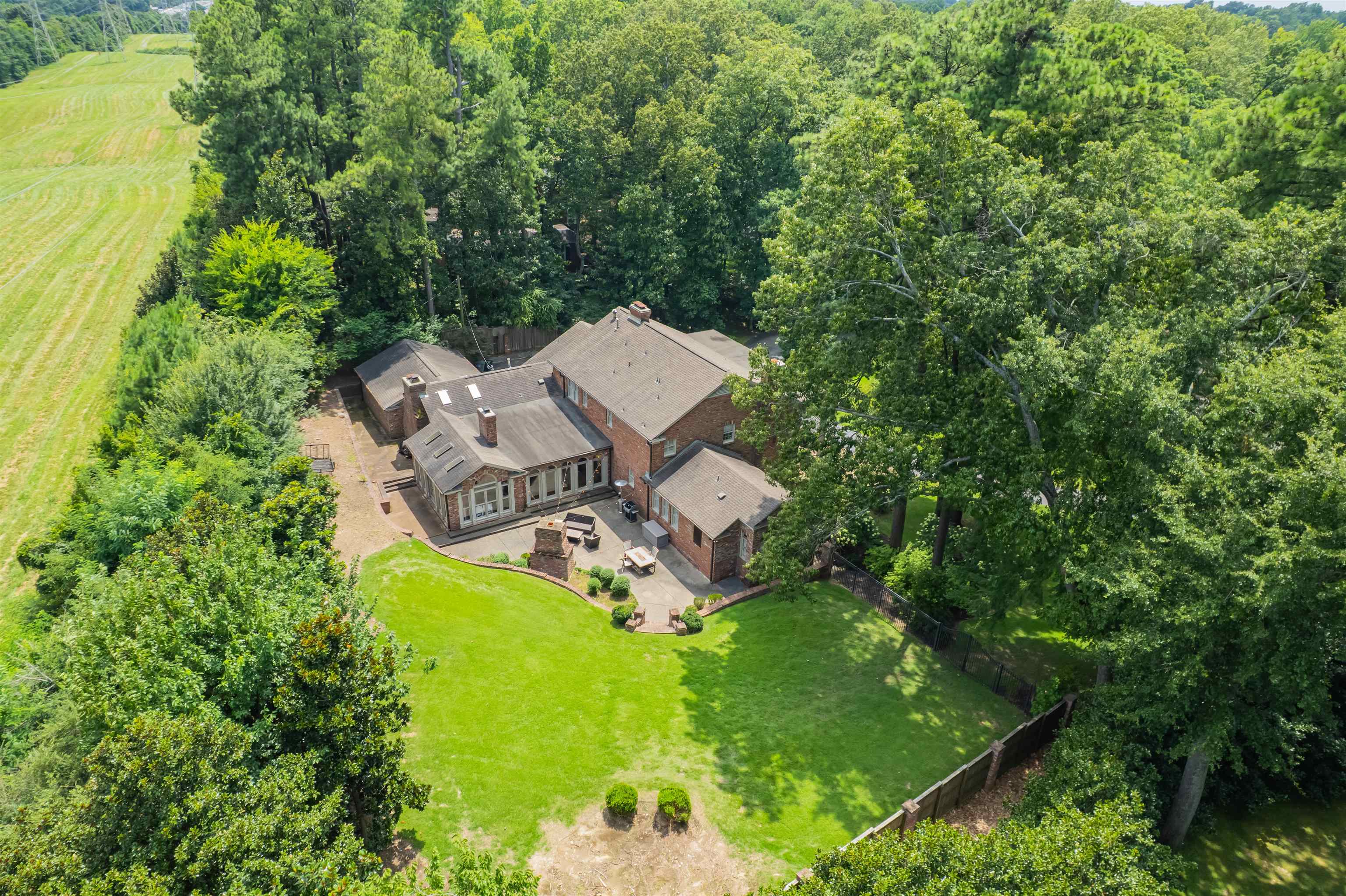 5724 THE FOREST GATE RD
