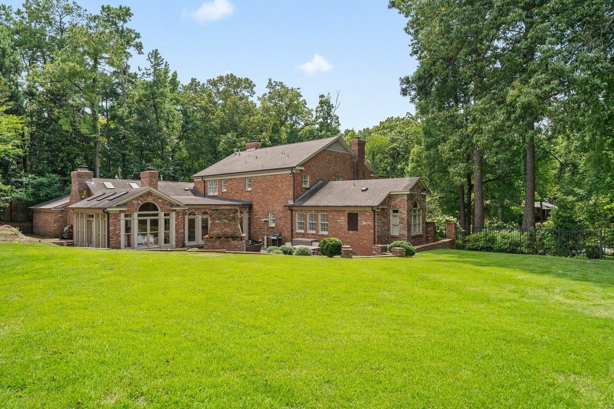 5724 THE FOREST GATE RD