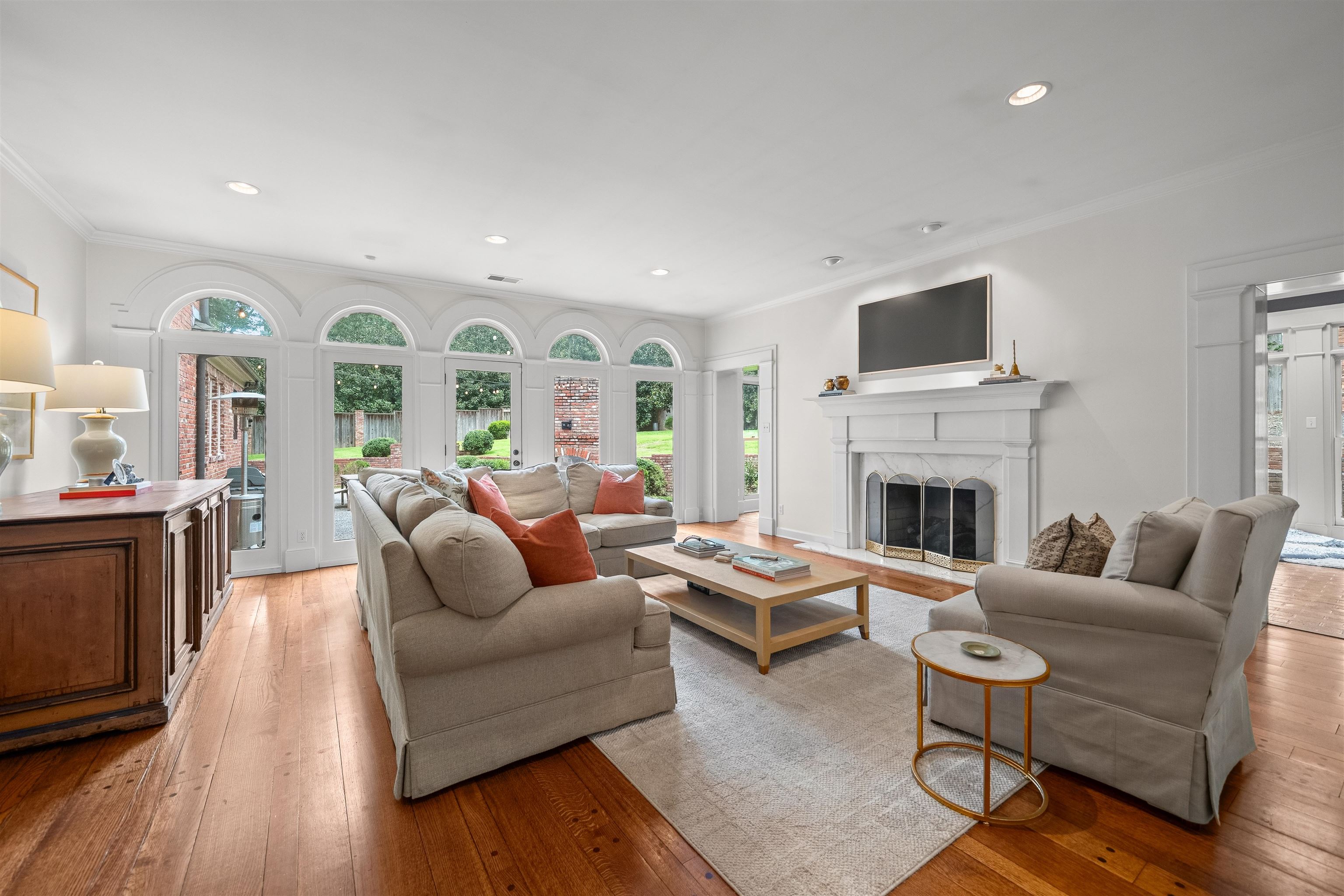 5724 THE FOREST GATE RD