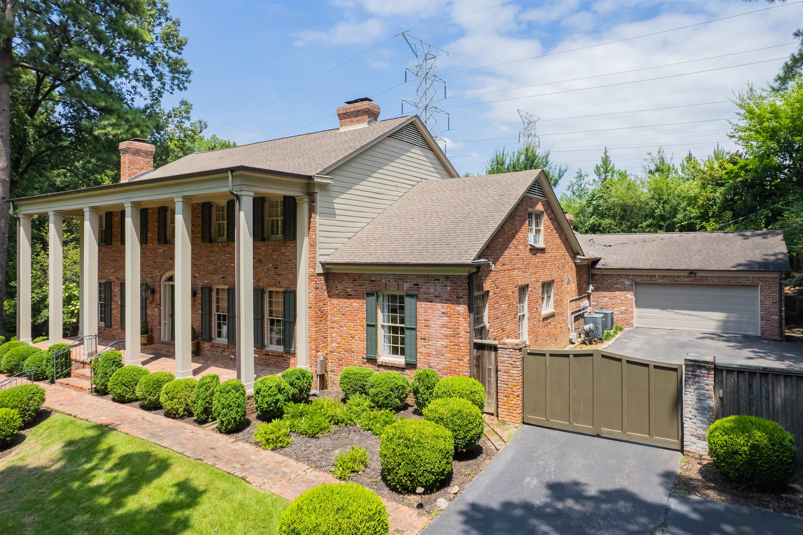 5724 THE FOREST GATE RD