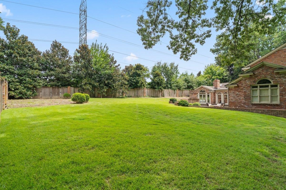 5724 THE FOREST GATE RD
