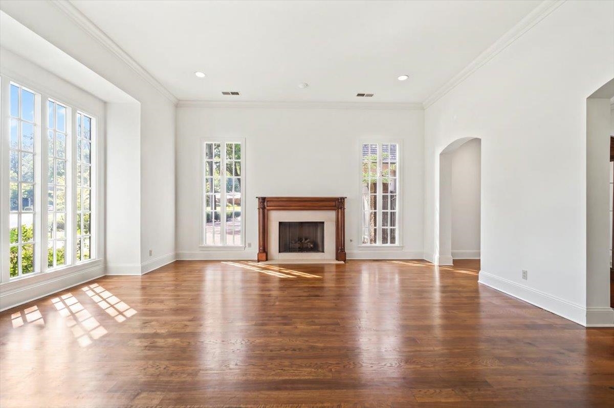 217 W GOODWYN ST
