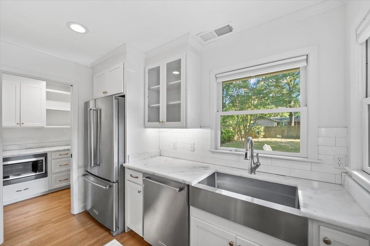 4135 CHICKASAW RD